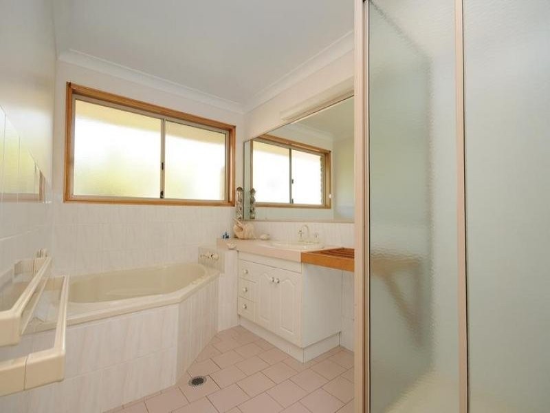 14 McKillop Court, Cranley QLD 4350