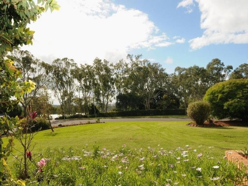 14 McKillop Court, Cranley QLD 4350
