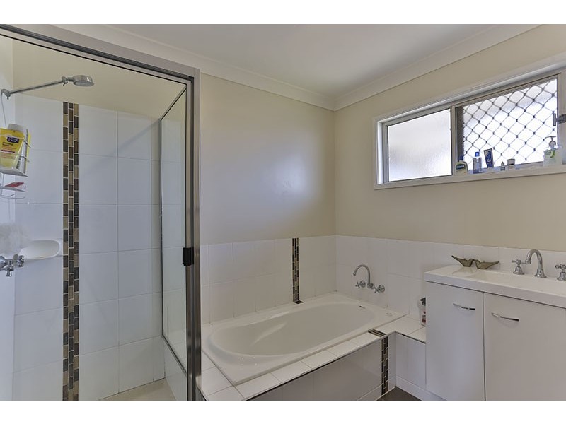 29 Mocatta Street, Goombungee QLD 4354