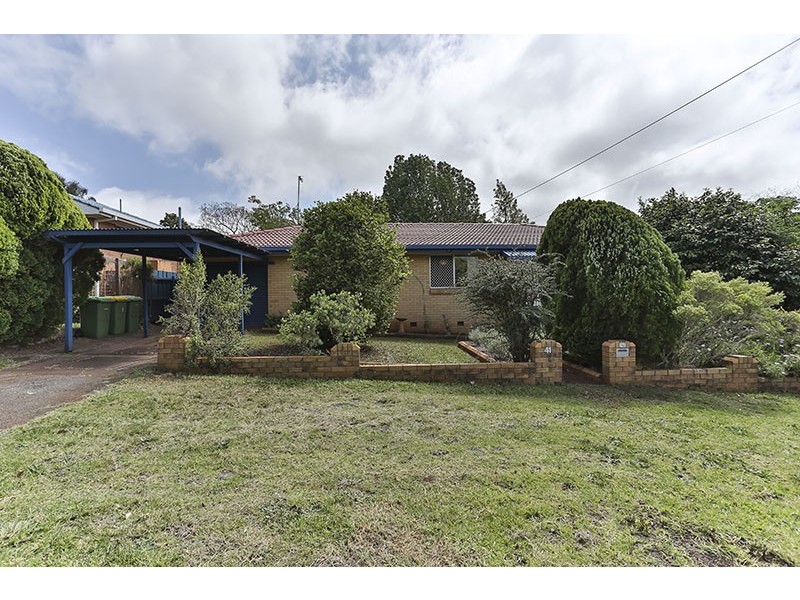 41 Knockator Crescent, Centenary Heights QLD 4350