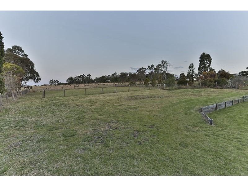 12 Garrett Road, Meringandan QLD 4352