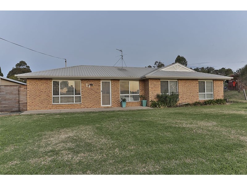12 Garrett Road, Meringandan QLD 4352