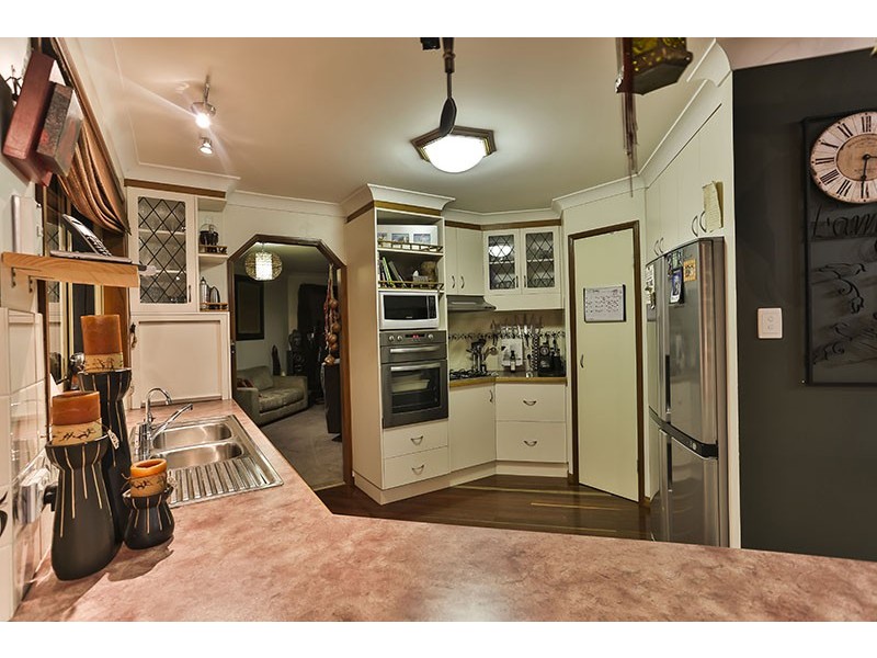 2 Kensington Court, Darling Heights QLD 4350