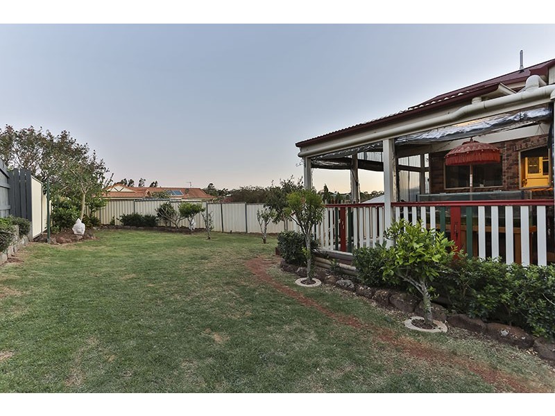 2 Kensington Court, Darling Heights QLD 4350
