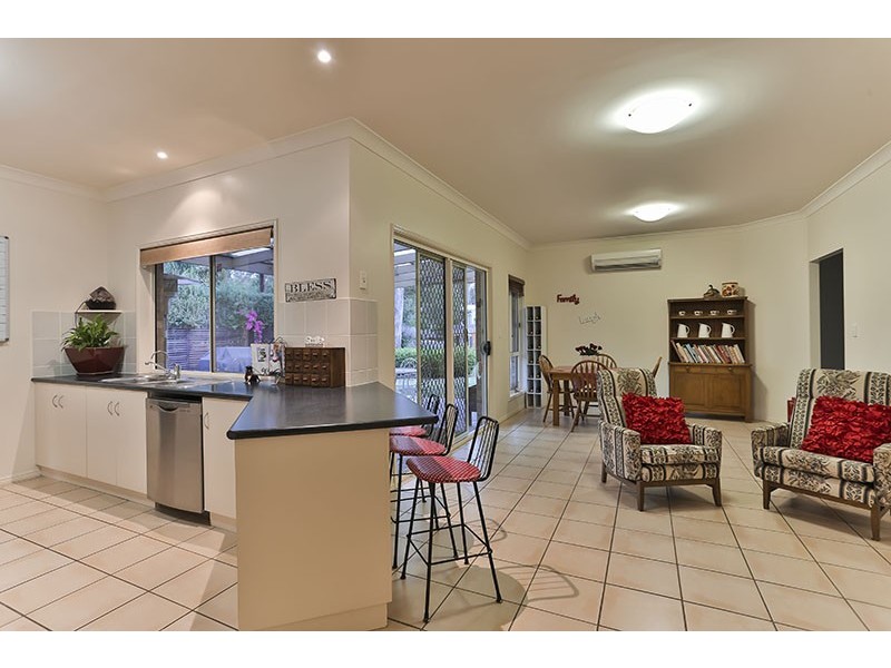 3 Maylen Court, Highfields QLD 4352