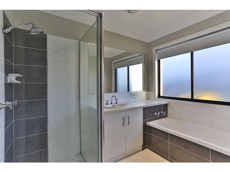 13 Hendra Court, Kleinton QLD 4352