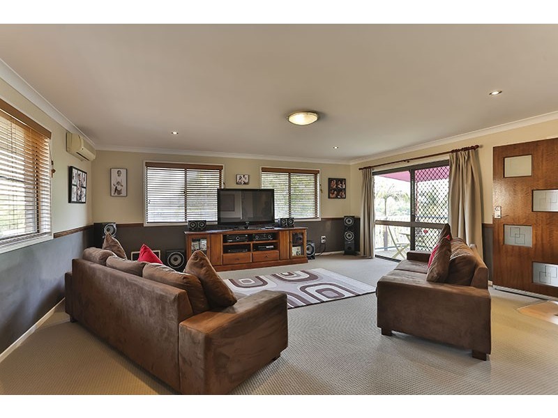 7 Mollison Court, Wilsonton QLD 4350