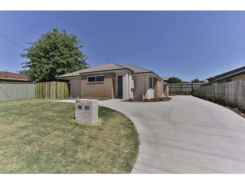 1 and 2, 429 West Street, Darling Heights QLD 4350