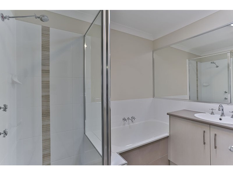 1 and 2, 429 West Street, Darling Heights QLD 4350