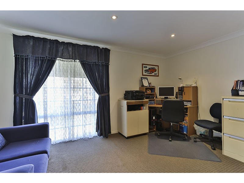108 Mocatta Street, Goombungee QLD 4354