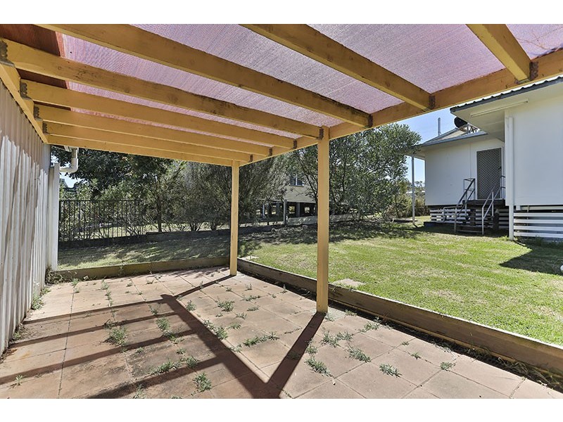 153 Mocatta Street, Goombungee QLD 4354