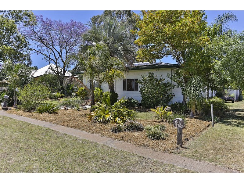 38 Briggs Street, Pittsworth QLD 4356