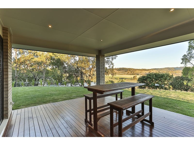 39 Gowrie-Birnam Road, Gowrie Junction QLD 4352