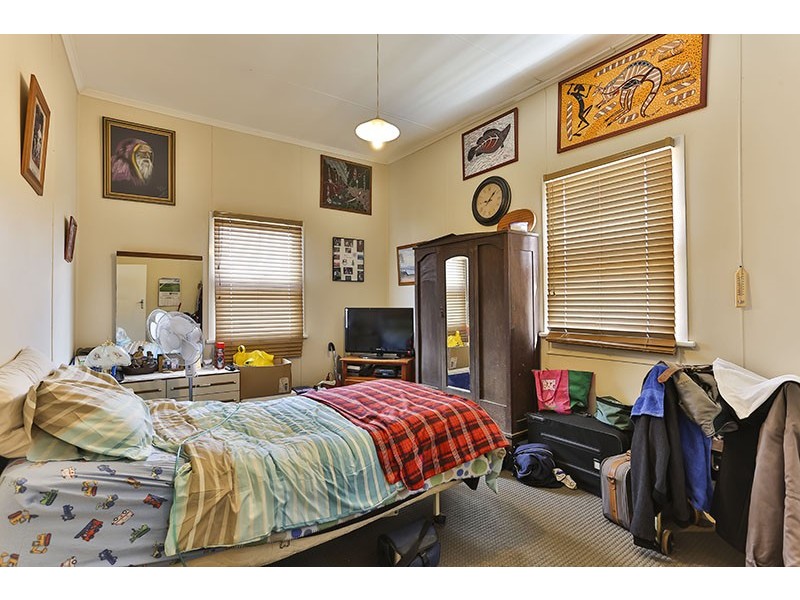 100 Mocatta Street, Goombungee QLD 4354