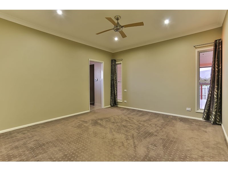 3 Alexander Avenue, Highfields QLD 4352