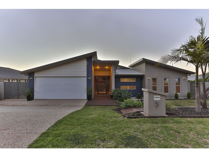 3 Alexander Avenue, Highfields QLD 4352