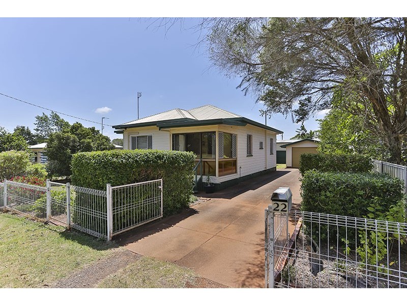 22 Esmond Street, Rockville QLD 4350