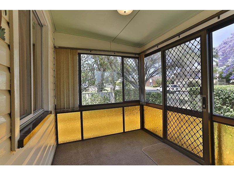 22 Esmond Street, Rockville QLD 4350