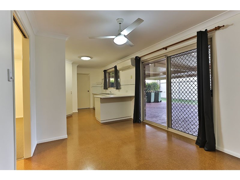 215 Nelson Street, Kearneys Spring QLD 4350
