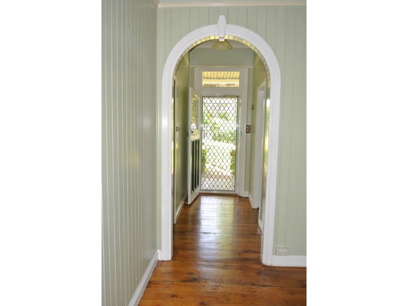 292 James Street, Harristown QLD 4350