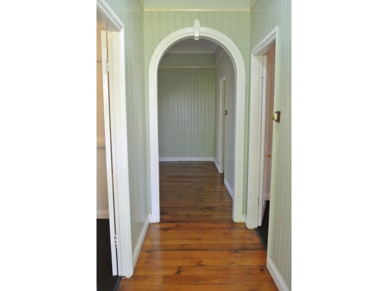 292 James Street, Harristown QLD 4350