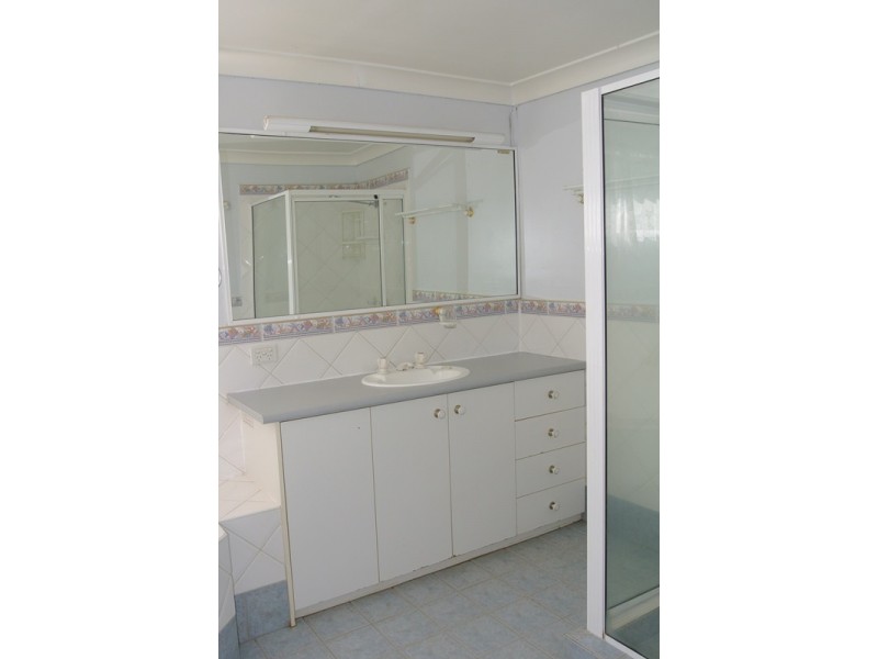 292 James Street, Harristown QLD 4350