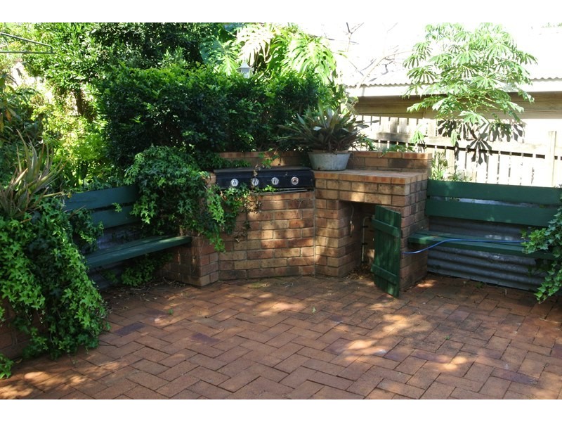 292 James Street, Harristown QLD 4350