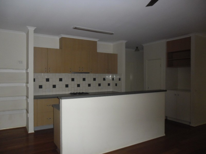 104 ROYAL TERRACE, Craigieburn VIC 3064