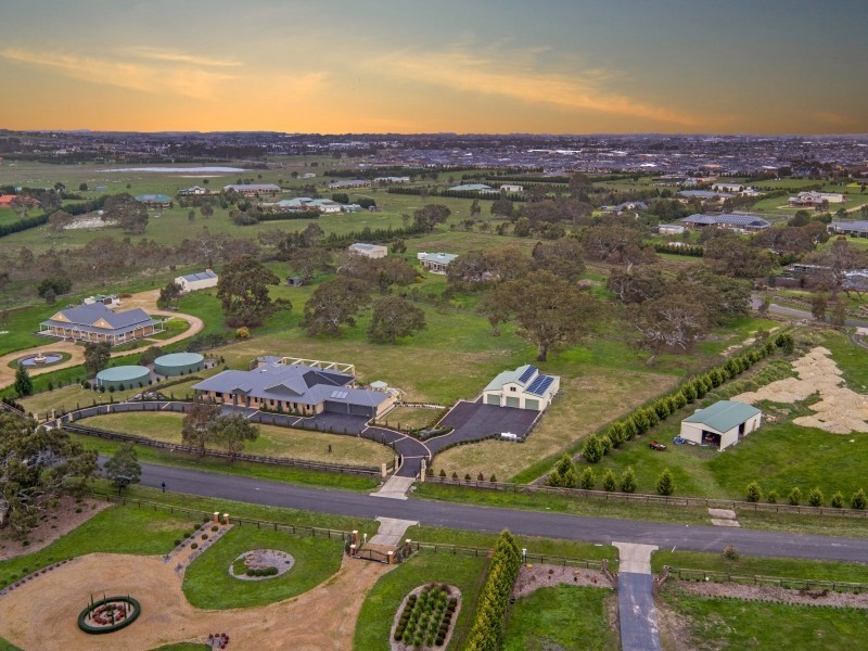 70 Arcadia Avenue, Mickleham VIC 3064