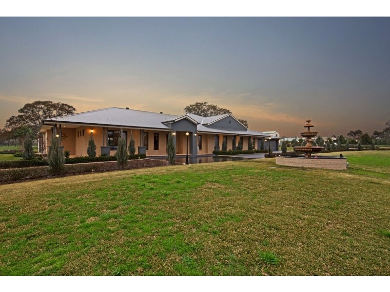 70 Arcadia Avenue, Mickleham VIC 3064