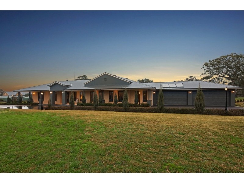 70 Arcadia Avenue, Mickleham VIC 3064