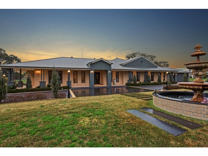 70 Arcadia Avenue, Mickleham VIC 3064