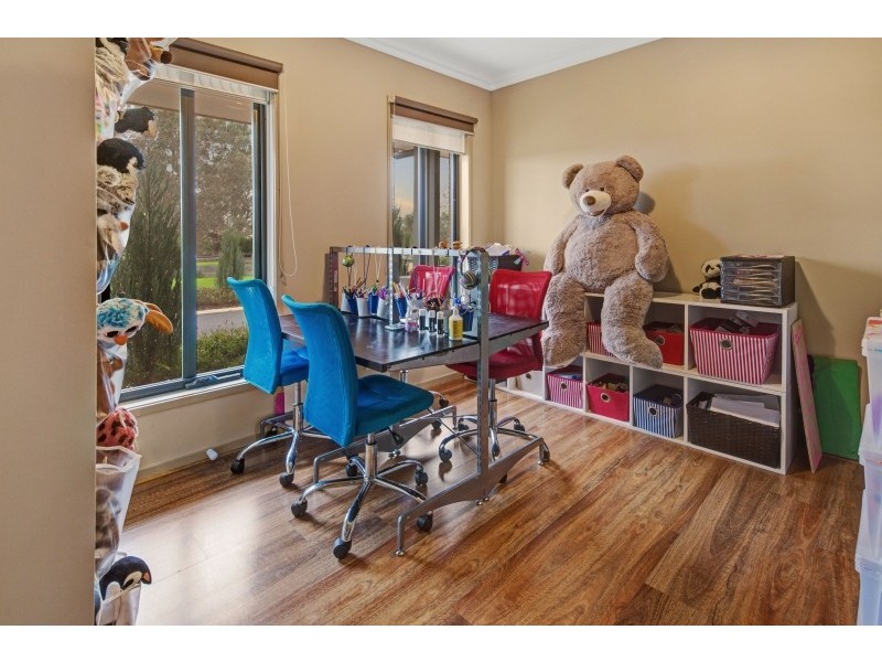 70 Arcadia Avenue, Mickleham VIC 3064