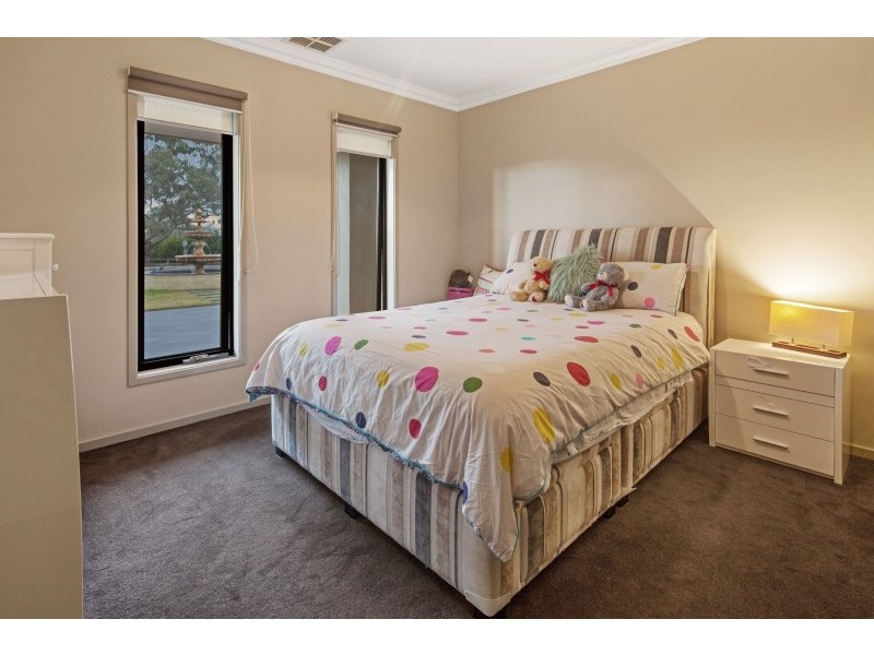 70 Arcadia Avenue, Mickleham VIC 3064