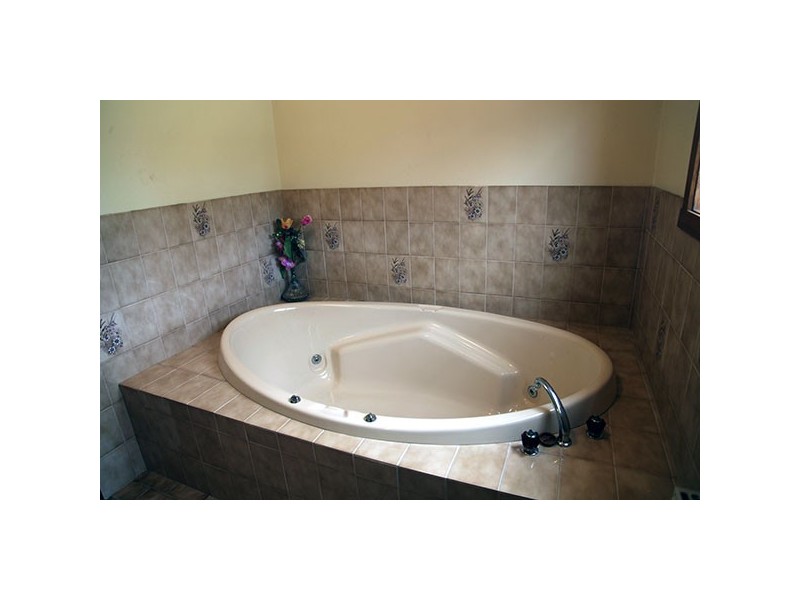 5985 Princess Highway, Irrewarra VIC 3249