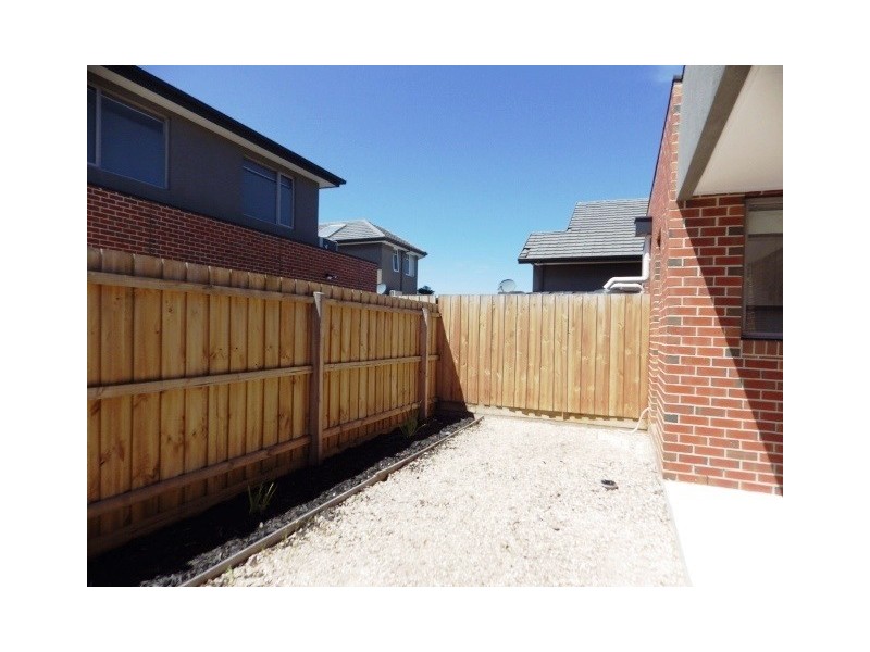 3/1 Eileen Street, Hadfield VIC 3046