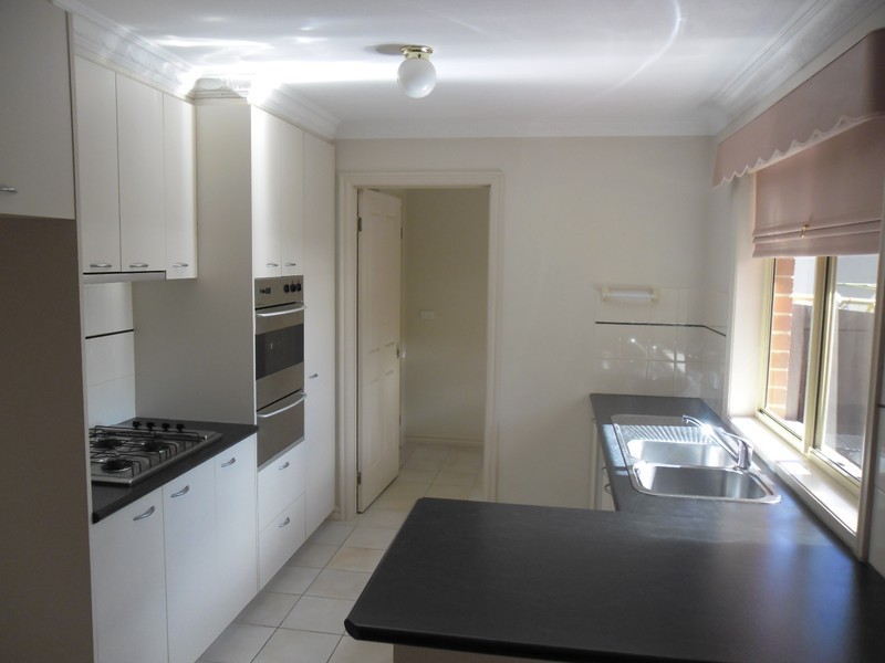 3/43 Coopershill Drive, Westmeadows VIC 3049