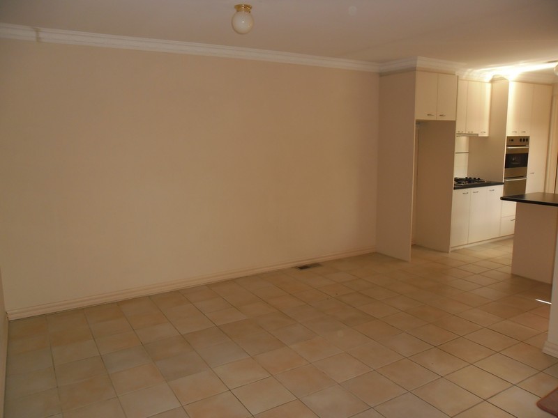 3/43 Coopershill Drive, Westmeadows VIC 3049