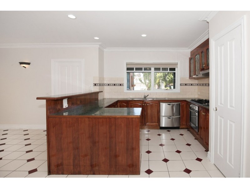 7 Herring Court, Roxburgh Park VIC 3064