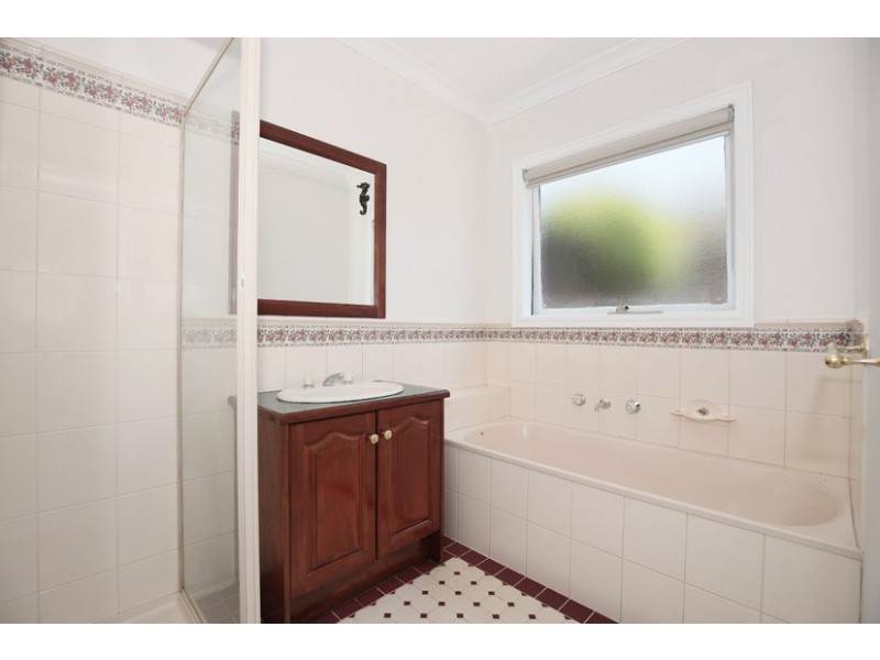 7 Herring Court, Roxburgh Park VIC 3064