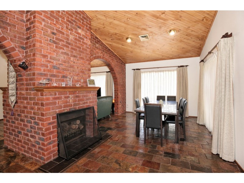 5 Airdrie Mews, Greenvale VIC 3059