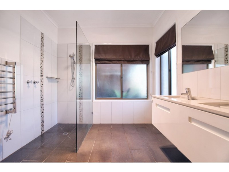 5 Airdrie Mews, Greenvale VIC 3059