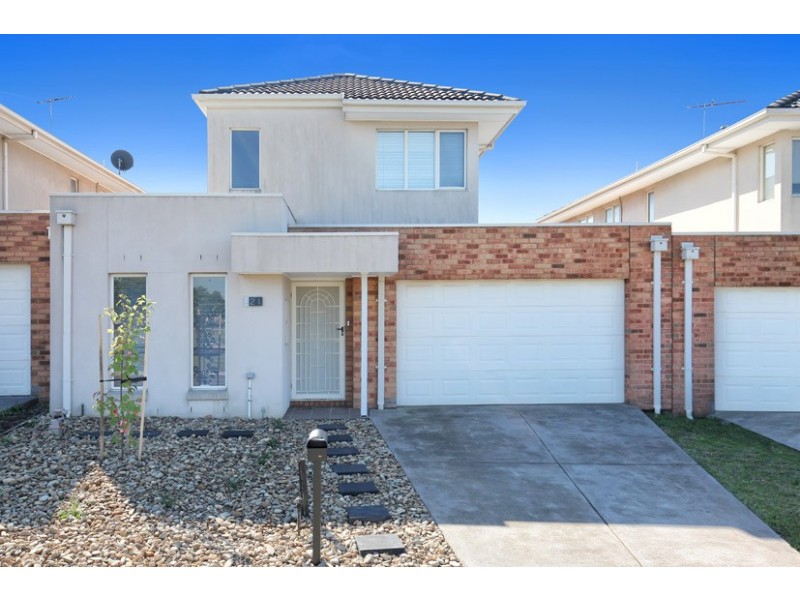 21 Donvale Avenue, Roxburgh Park VIC 3064