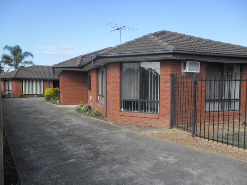 1/48 Gabrielle Crescent, Gladstone Park VIC 3043