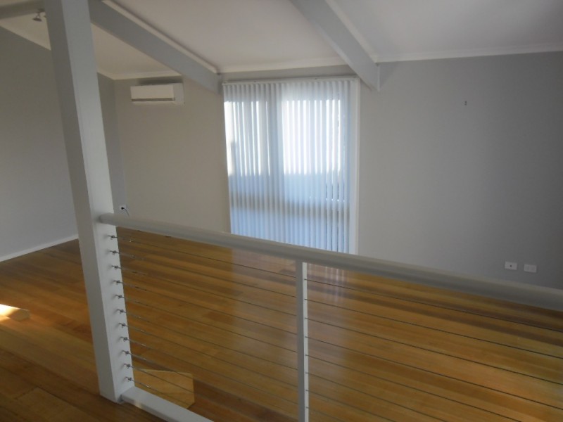 305 Carrick Drive, Gladstone Park VIC 3043