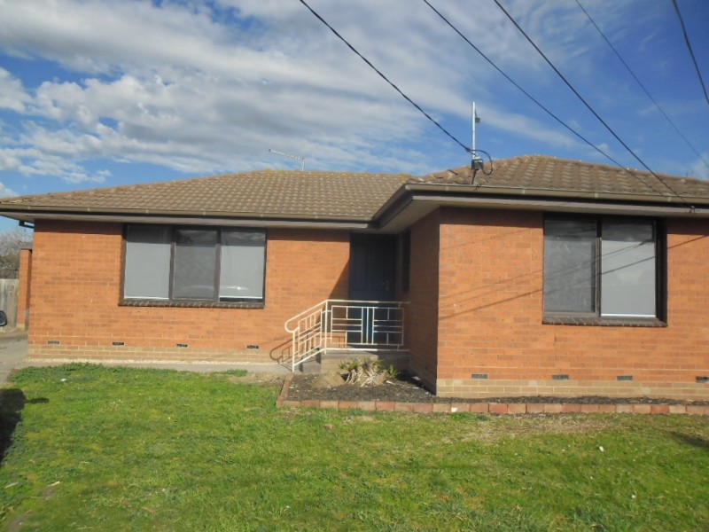 8 Kylie Place, Gladstone Park VIC 3043