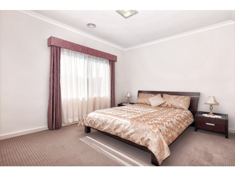 10 Jasper Grove, Greenvale VIC 3059