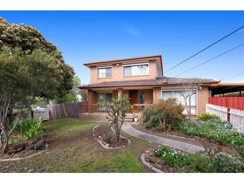 63 Wolverton Drive, Gladstone Park VIC 3043