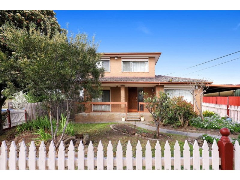 63 Wolverton Drive, Gladstone Park VIC 3043