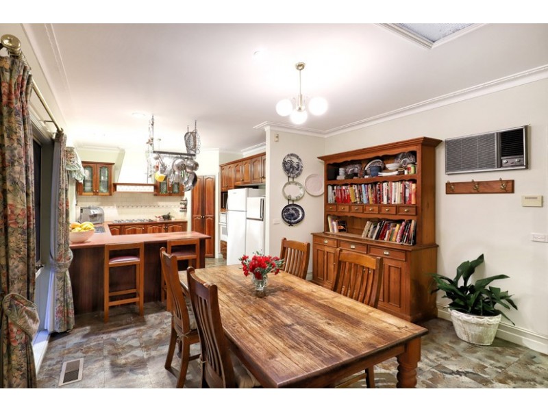 4 Bolton Court, Greenvale VIC 3059